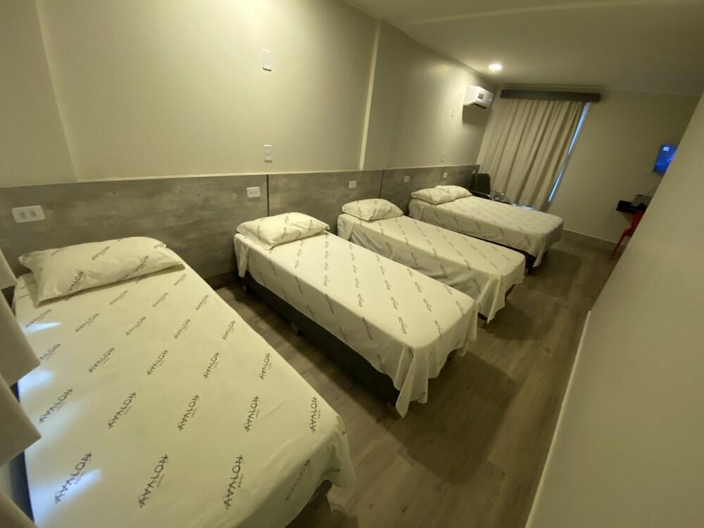 Hotel Avalon Maringa Economico Экстерьер фото